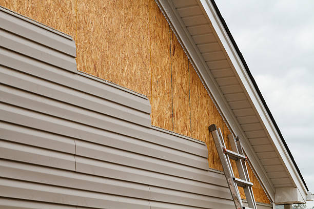 Professional Emergency Siding Repair technician working in Zarephath, NJ